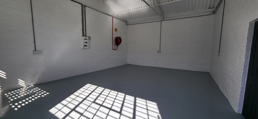 To Let Commercial Property for Rent in Montague Gardens Western Cape